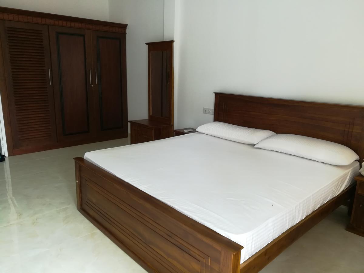 Sea Breeze Hotel Bentota Luaran gambar