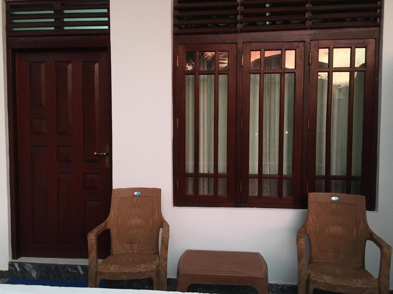 Sea Breeze Hotel Bentota Luaran gambar