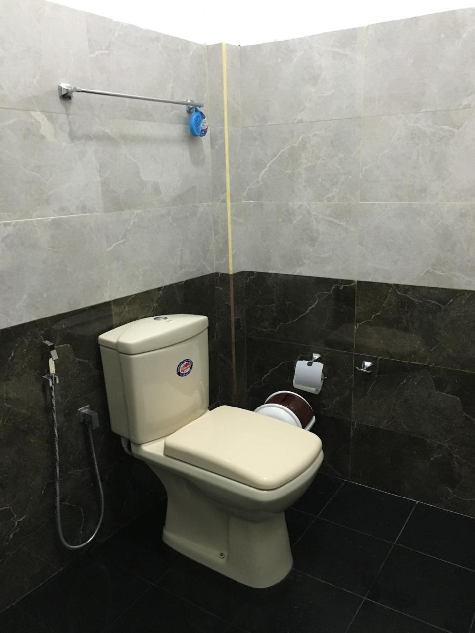 Sea Breeze Hotel Bentota Luaran gambar